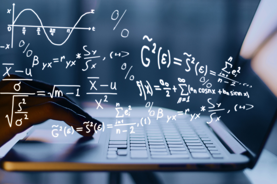 ФЭН ВШЭ проводит математические онлайн лагеря для будущих первокурсников